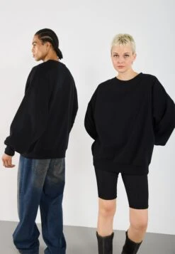 YOURTURN OVERSIZE BASIC CREWNECK UNISEX - Sweatshirt - True Black 12 YOURTURN OVERSIZE BASIC CREWNECK UNISEX - Sweatshirt - True Black -Yourturn Shop 9f66f5f8d2e2421a91ddd5eb66fc4150