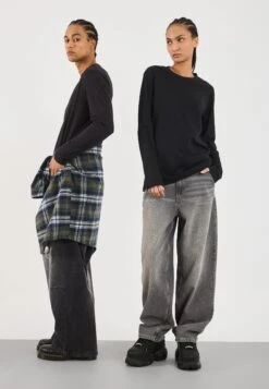 YOURTURN UNISEX 2 PACK - Long Sleeved Top - True Black 15 YOURTURN UNISEX 2 PACK - Long Sleeved Top - True Black -Yourturn Shop a2ed534edf1544a4b3250375ccccd6d4