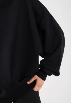 YOURTURN OVERSIZE BASIC CREWNECK UNISEX - Sweatshirt - True Black 16 YOURTURN OVERSIZE BASIC CREWNECK UNISEX - Sweatshirt - True Black -Yourturn Shop a4d1c29621a2448682392f5e4583f1eb