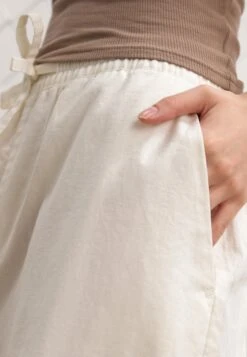 YOURTURN LINEN MIX BLEND UNISEX - Trousers - Off-white 13 YOURTURN LINEN MIX BLEND UNISEX - Trousers - Off-white -Yourturn Shop a5a77d5327fa4217b7b1c7039764aeb4