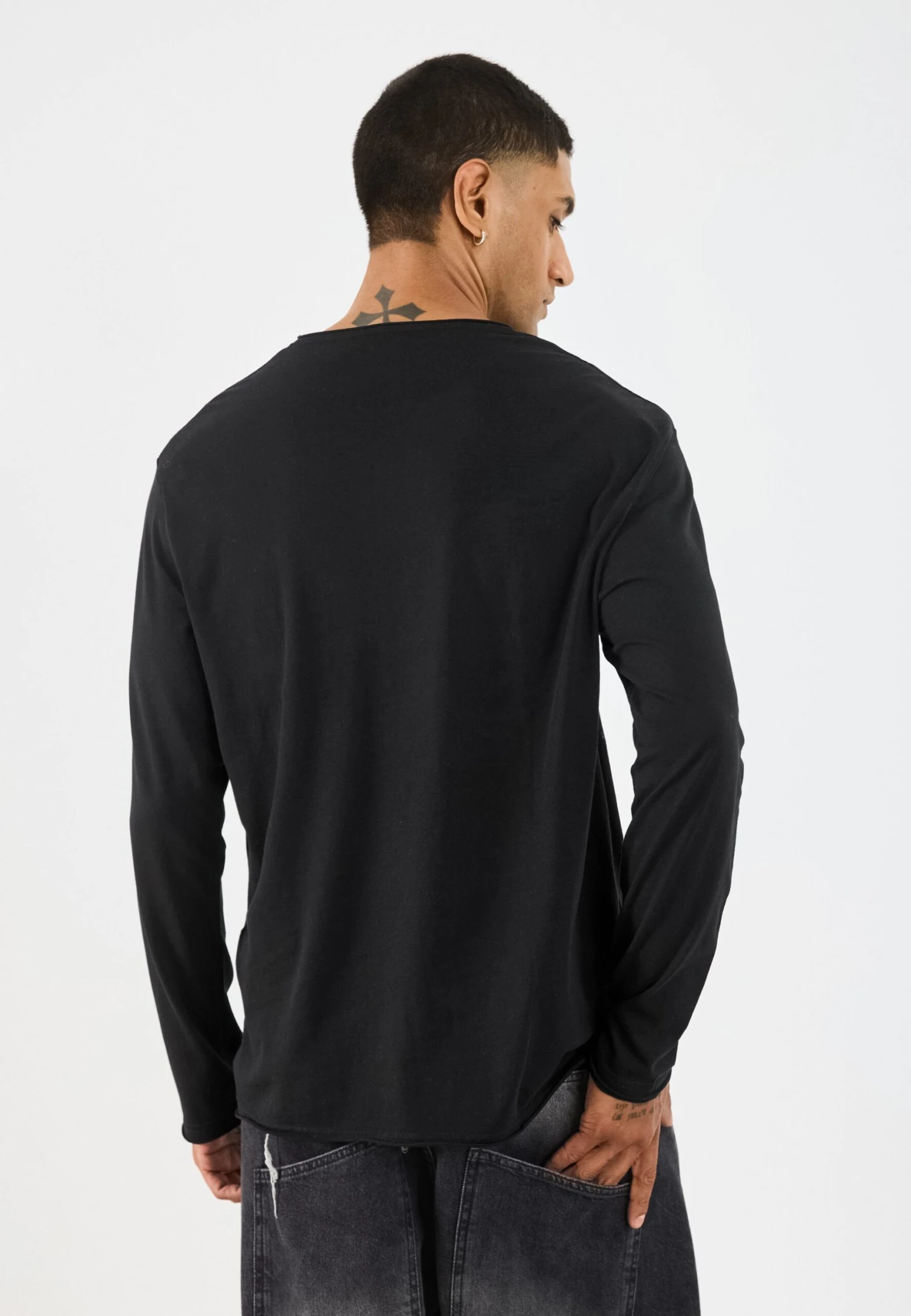 YOURTURN SLOUCHY LONG SLEEVED TOP WITH POCKET UNISEX - Long Sleeved Top - True Black 7 YOURTURN SLOUCHY LONG SLEEVED TOP WITH POCKET UNISEX - Long Sleeved Top - True Black - Image 5