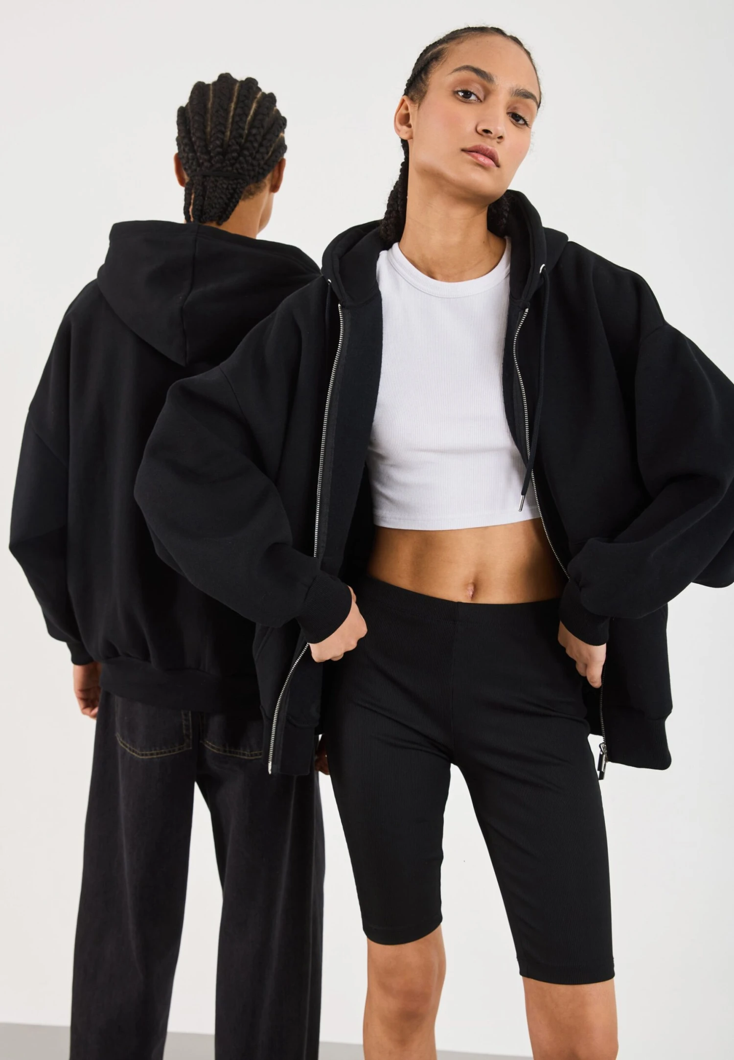 YOURTURN OVERSIZE BASIC ZIP HOODIE UNISEX - Zip-up Sweatshirt - True Black 7 YOURTURN OVERSIZE BASIC ZIP HOODIE UNISEX - Zip-up Sweatshirt - True Black - Image 5