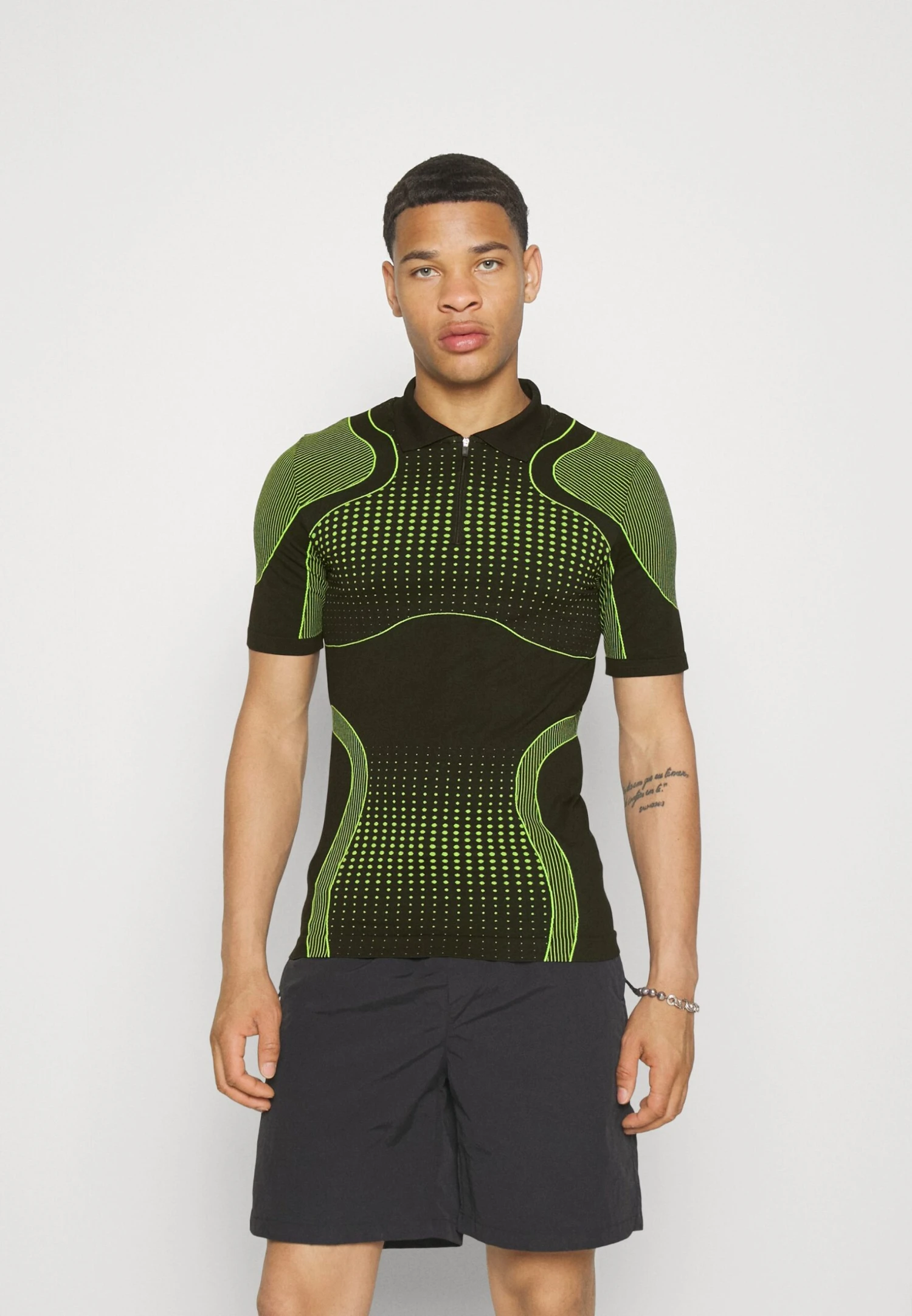YOURTURN Unisex - Polo Shirt - Black/Green 3 YOURTURN Unisex - Polo Shirt - Black/Green