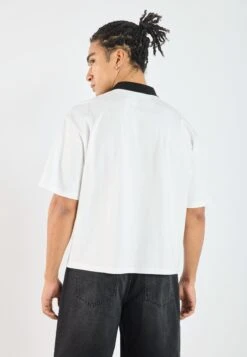 YOURTURN UNISEX - Polo Shirt - Egret -Yourturn Shop ad8c907a7d4f4051ad495f74b1c05a29