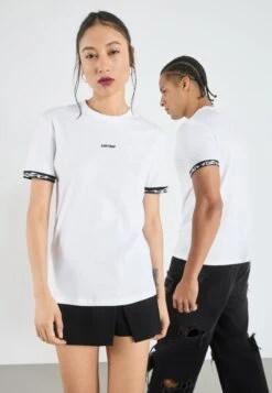 YOURTURN UNISEX - Basic T-shirt - Bright White 11 YOURTURN UNISEX - Basic T-shirt - Bright White -Yourturn Shop b0e3b3009b43474f8298224aa3102c77