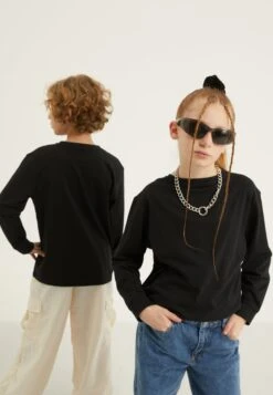 UNISEX 2 PACK - Long Sleeved Top - Black 13 UNISEX 2 PACK - Long Sleeved Top - Black -Yourturn Shop b20016e0919342e1a37b6977f9de8709