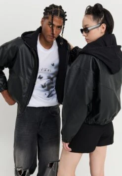 YOURTURN UNISEX - Light Jacket - Black -Yourturn Shop b3a037b411eb49c1ba5fd41fb23ec113