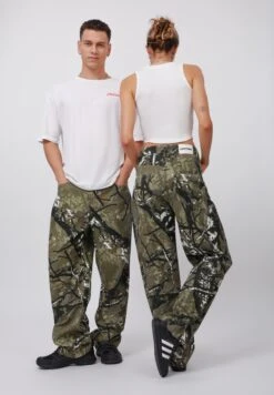 YOURTURN UNISEX - Baggy Jeans - Khaki