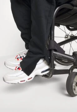 YOURTURN Tracksuit Bottoms - Black 17 YOURTURN Tracksuit Bottoms - Black -Yourturn Shop baaaa6b448254221ae08f8065be27a64