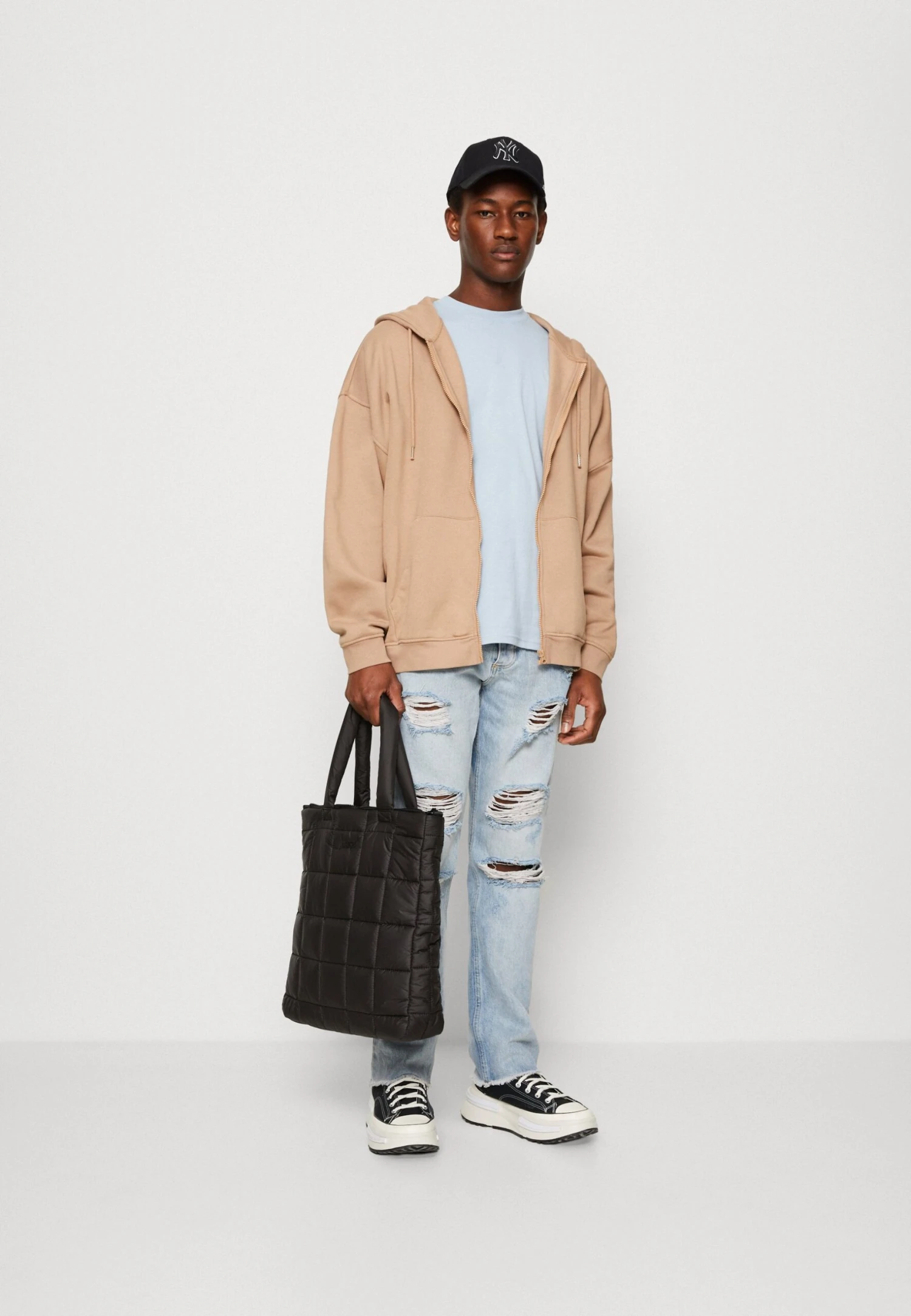 YOURTURN Unisex - Print T-Shirt - Light Blue 4 YOURTURN Unisex - Print T-Shirt - Light Blue - Image 2