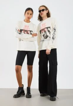 YOURTURN UNISEX - Long Sleeved Top - White -Yourturn Shop c355346c71204c8bbc3d9e6aa953c687