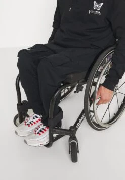 YOURTURN Tracksuit Bottoms - Black 15 YOURTURN Tracksuit Bottoms - Black -Yourturn Shop c4a580a9510640b78e59f6e02ac5102c