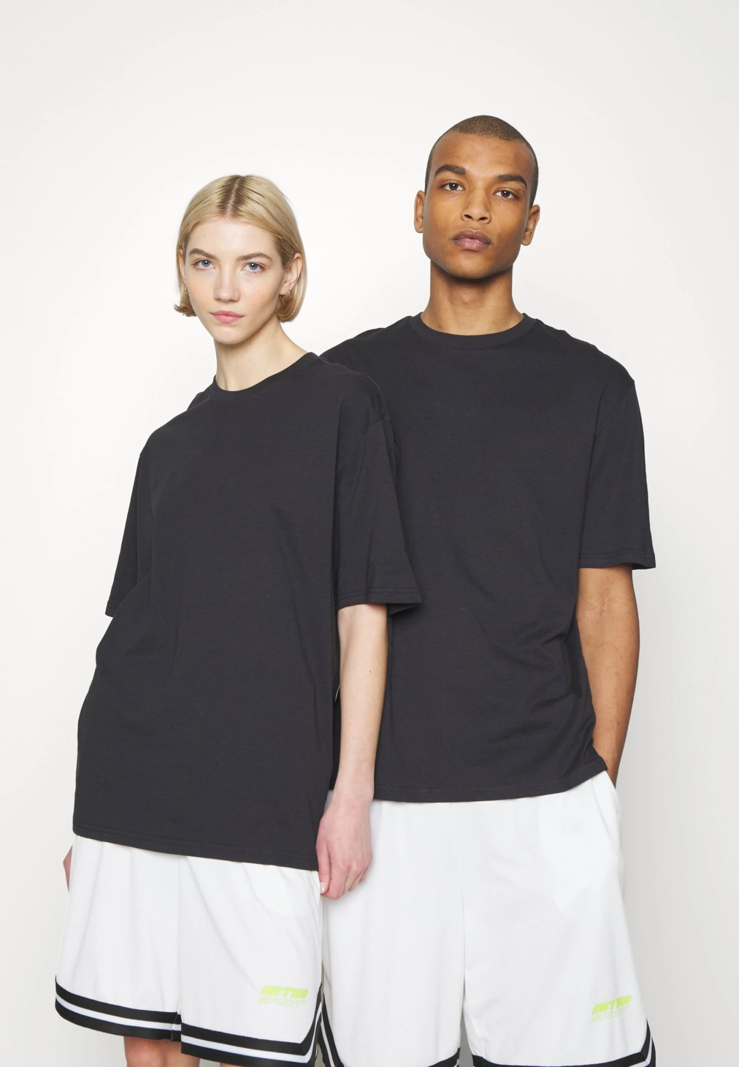 YOURTURN 3Pack Unisex - Basic T-Shirt - White/Mint/Black 4 YOURTURN 3Pack Unisex - Basic T-Shirt - White/Mint/Black - Image 2