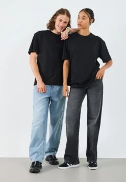 YOURTURN UNISEX 5 PACK BASIC LOOSE T-SHIRT - Basic T-shirt - Black 16 YOURTURN UNISEX 5 PACK BASIC LOOSE T-SHIRT - Basic T-shirt - Black -Yourturn Shop ccd050351e7c4fc8946c7407af7df2f1