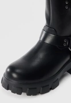 YOURTURN UNISEX - Cowboy/biker Ankle Boot - Black 13 YOURTURN UNISEX - Cowboy/biker Ankle Boot - Black -Yourturn Shop ce9ee007797847b88d64dac2aed4ca5d