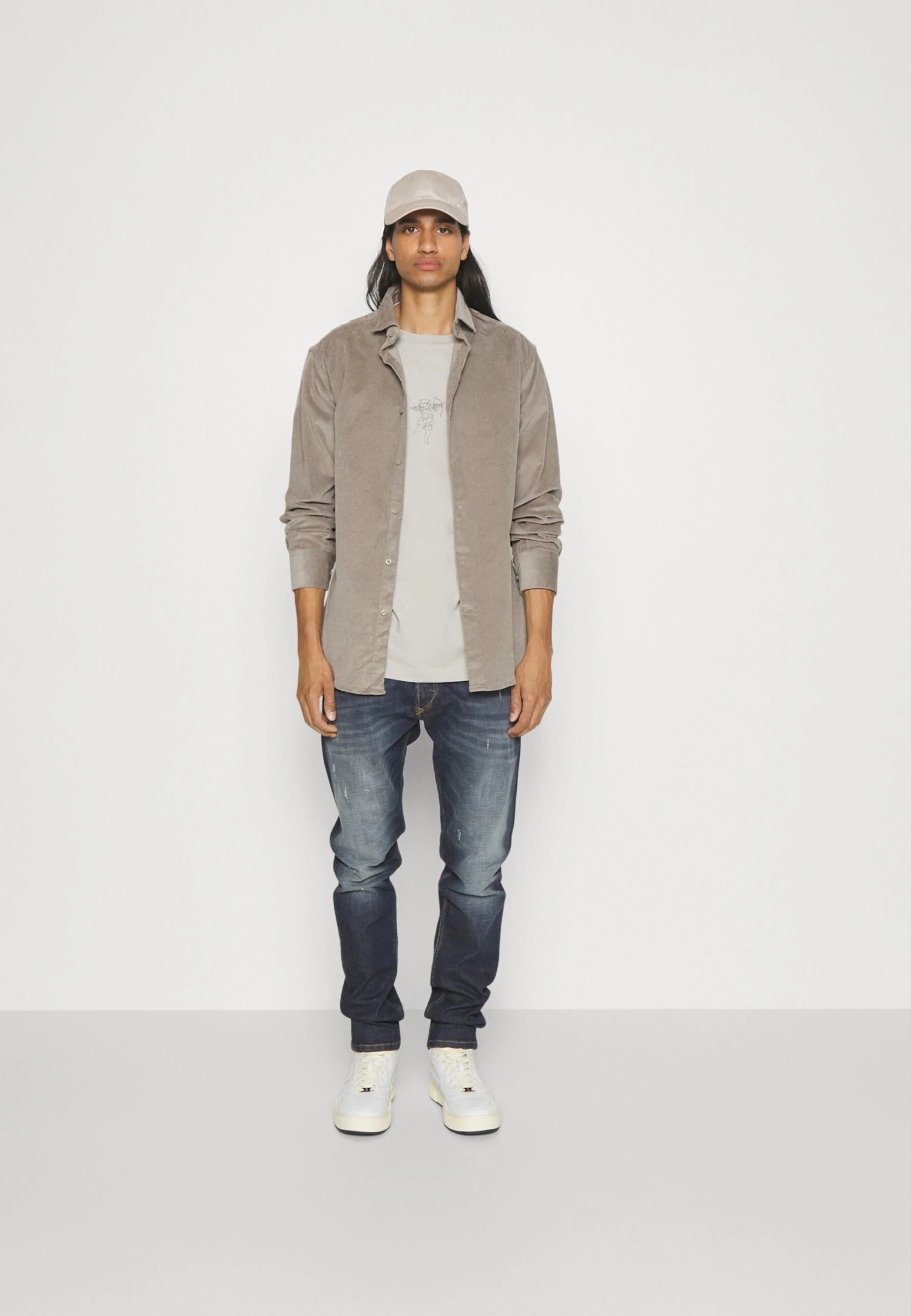 YOURTURN Unisex - Print T-Shirt - Dark Grey 4 YOURTURN Unisex - Print T-Shirt - Dark Grey - Image 2