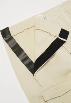 YOURTURN Tracksuit Bottoms - Beige -Yourturn Shop d9756528a5f046829b9e56dbebee00ba