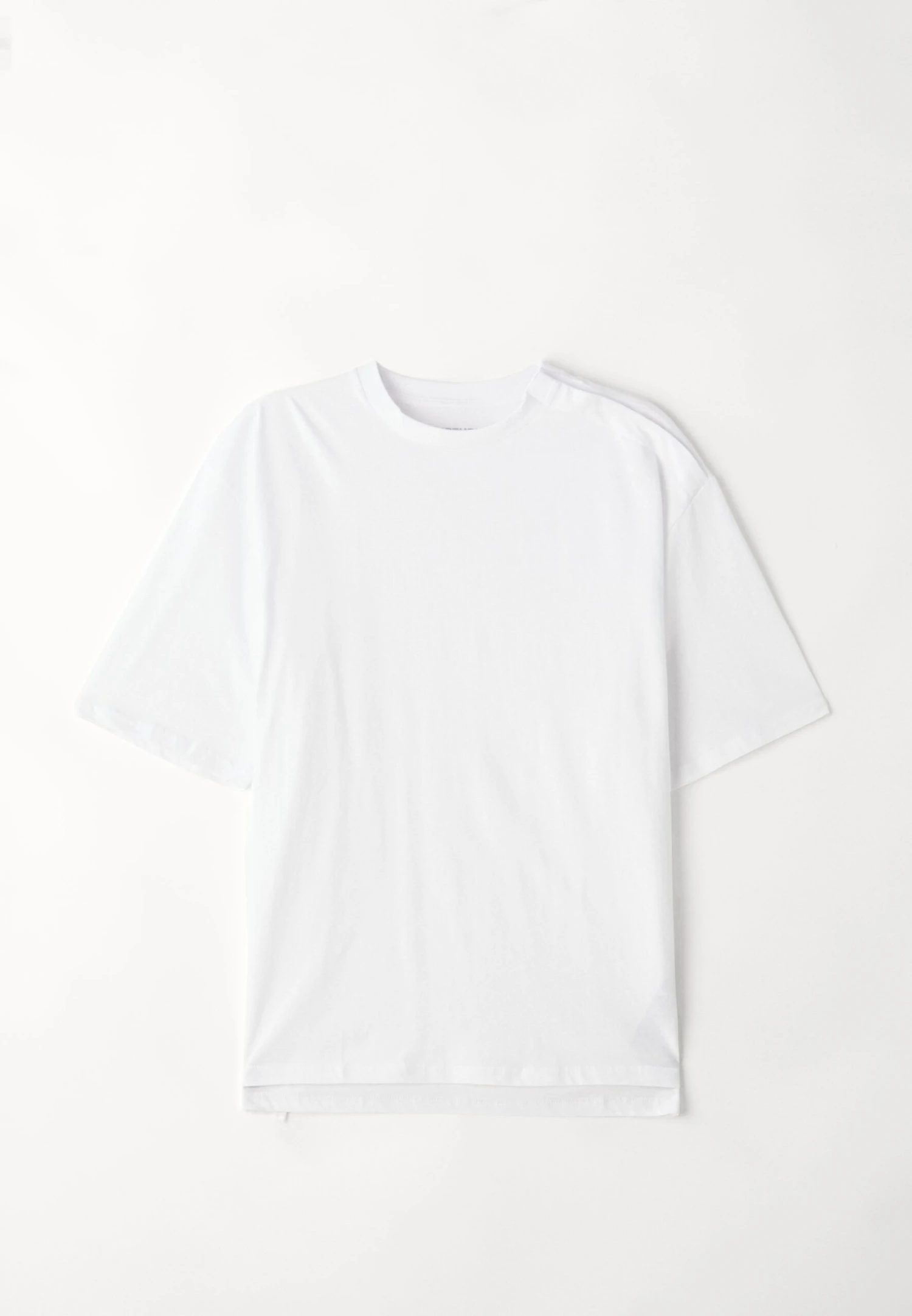 YOURTURN UNISEX 3 PACK - Basic T-shirt - 1x True Black / 1x Bright White 11-0601 Tcx / 1x H03c 6 YOURTURN UNISEX 3 PACK - Basic T-shirt - 1x True Black / 1x Bright White 11-0601 Tcx / 1x H03c - Image 4