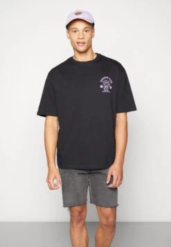 YOURTURN Heart Graphic Backprint Tee Unisex - Print T-Shirt - Black 11 YOURTURN Heart Graphic Backprint Tee Unisex - Print T-Shirt - Black -Yourturn Shop dd105627c01b44339060d9b3092b028e