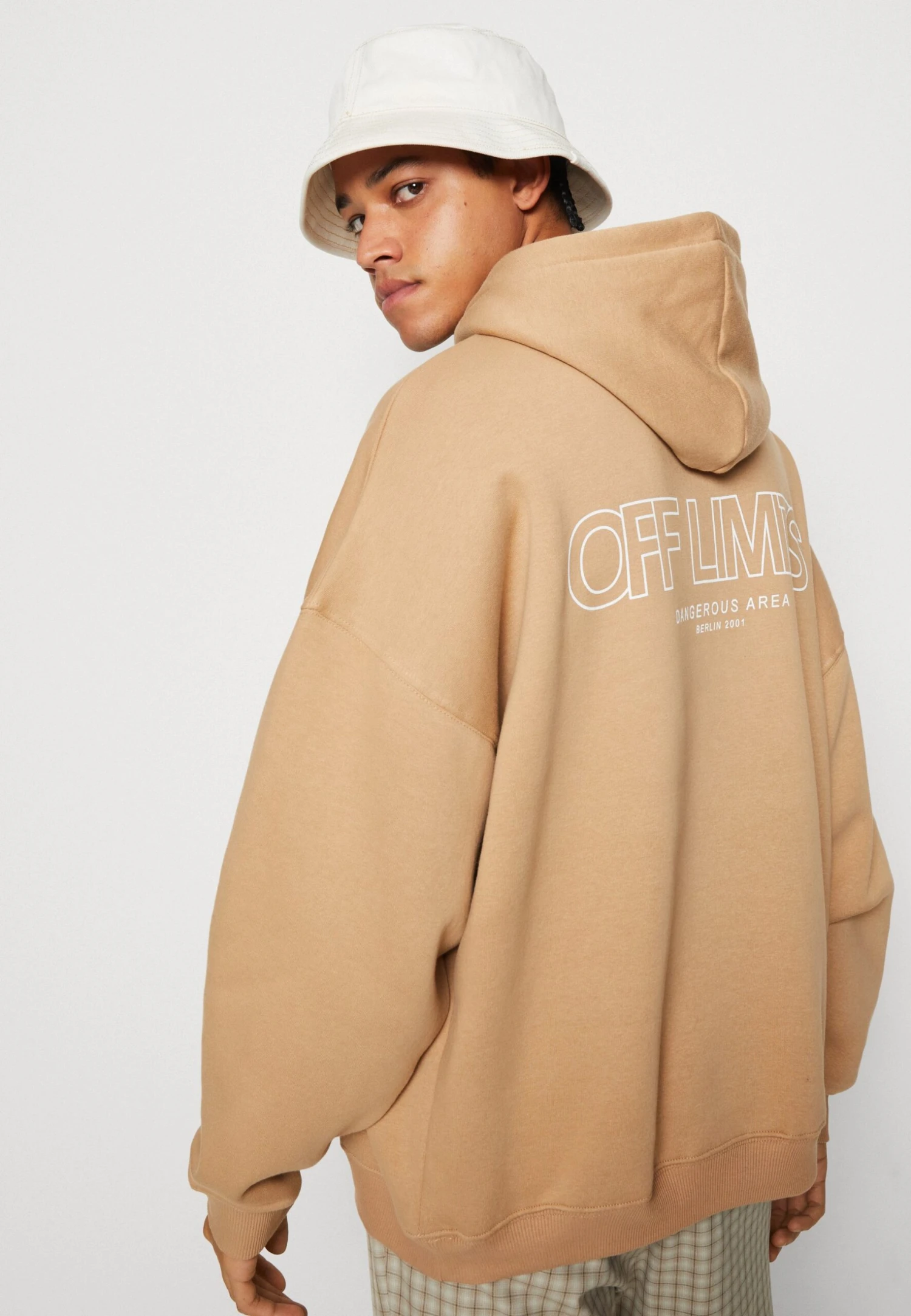 YOURTURN Unisex - Hoodie - Tan 6 YOURTURN Unisex - Hoodie - Tan - Image 4