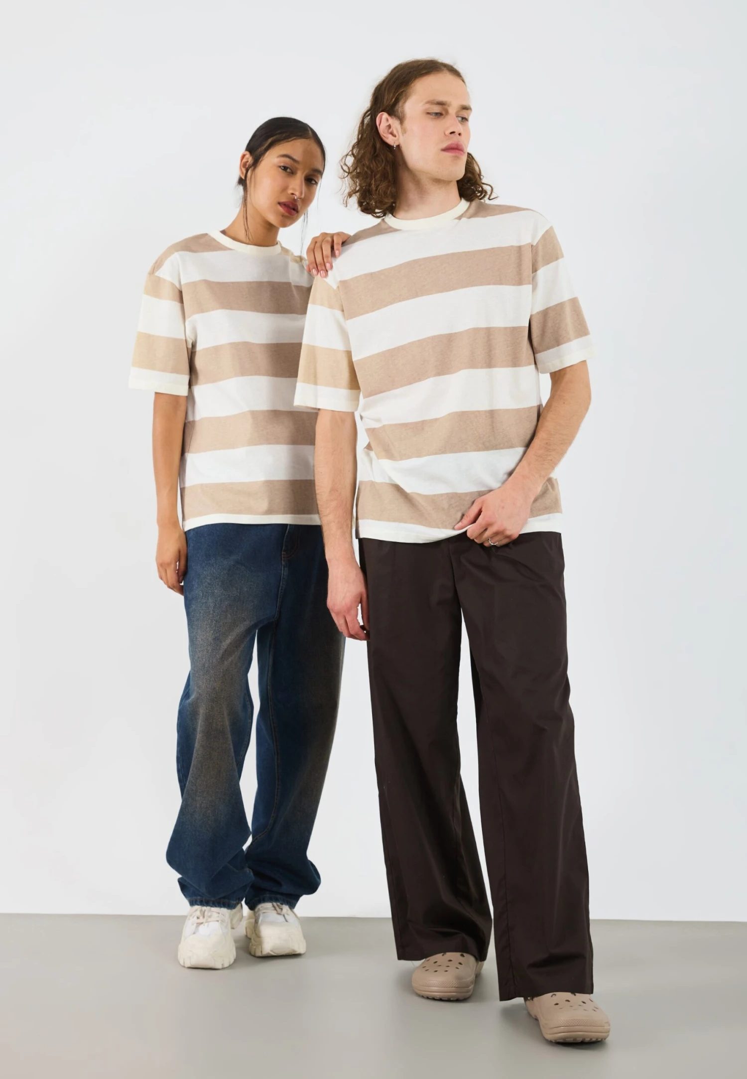 YOURTURN UNISEX OVERSIZED STRIPE - Print T-shirt - Sand/off White 3 YOURTURN UNISEX OVERSIZED STRIPE - Print T-shirt - Sand/off White