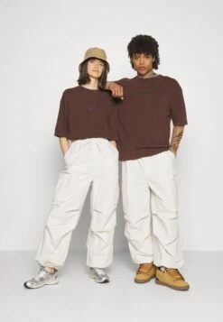 YOURTURN Unisex - Print T-Shirt - Dark Brown 9 YOURTURN Unisex - Print T-Shirt - Dark Brown -Yourturn Shop e6ae16f5962e4d2dabb53ff6916e5902