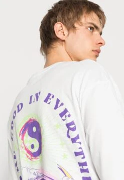 YOURTURN Good In Everything Graphic T-Shirt Unisex - Print T-Shirt - White 11 YOURTURN Good In Everything Graphic T-Shirt Unisex - Print T-Shirt - White -Yourturn Shop ee2f242defc5465f812743180f7f1ec7