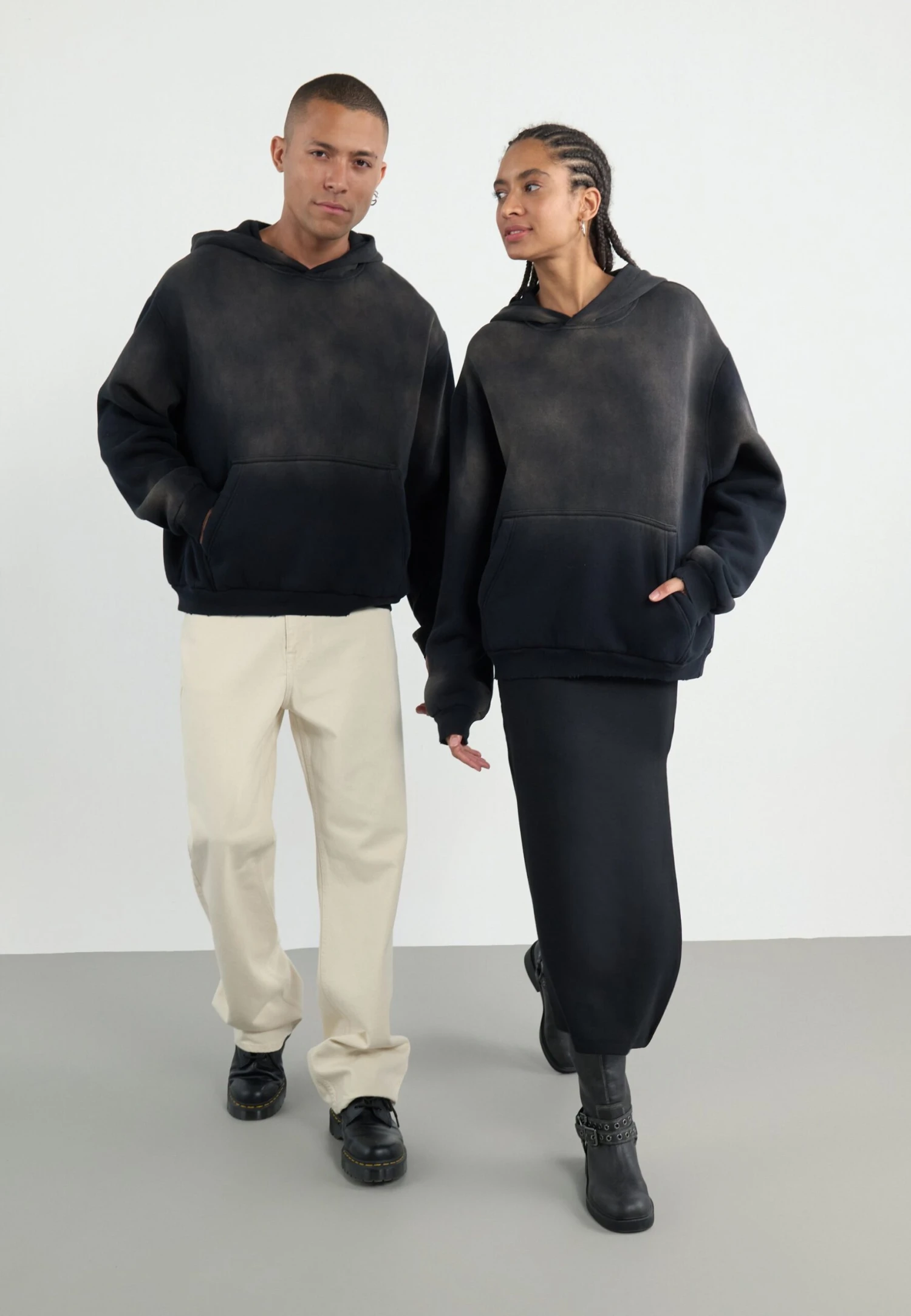 YOURTURN SUN FADED SHERPA LINED HOODIE UNISEX - Sweatshirt - Black 4 YOURTURN SUN FADED SHERPA LINED HOODIE UNISEX - Sweatshirt - Black - Image 2