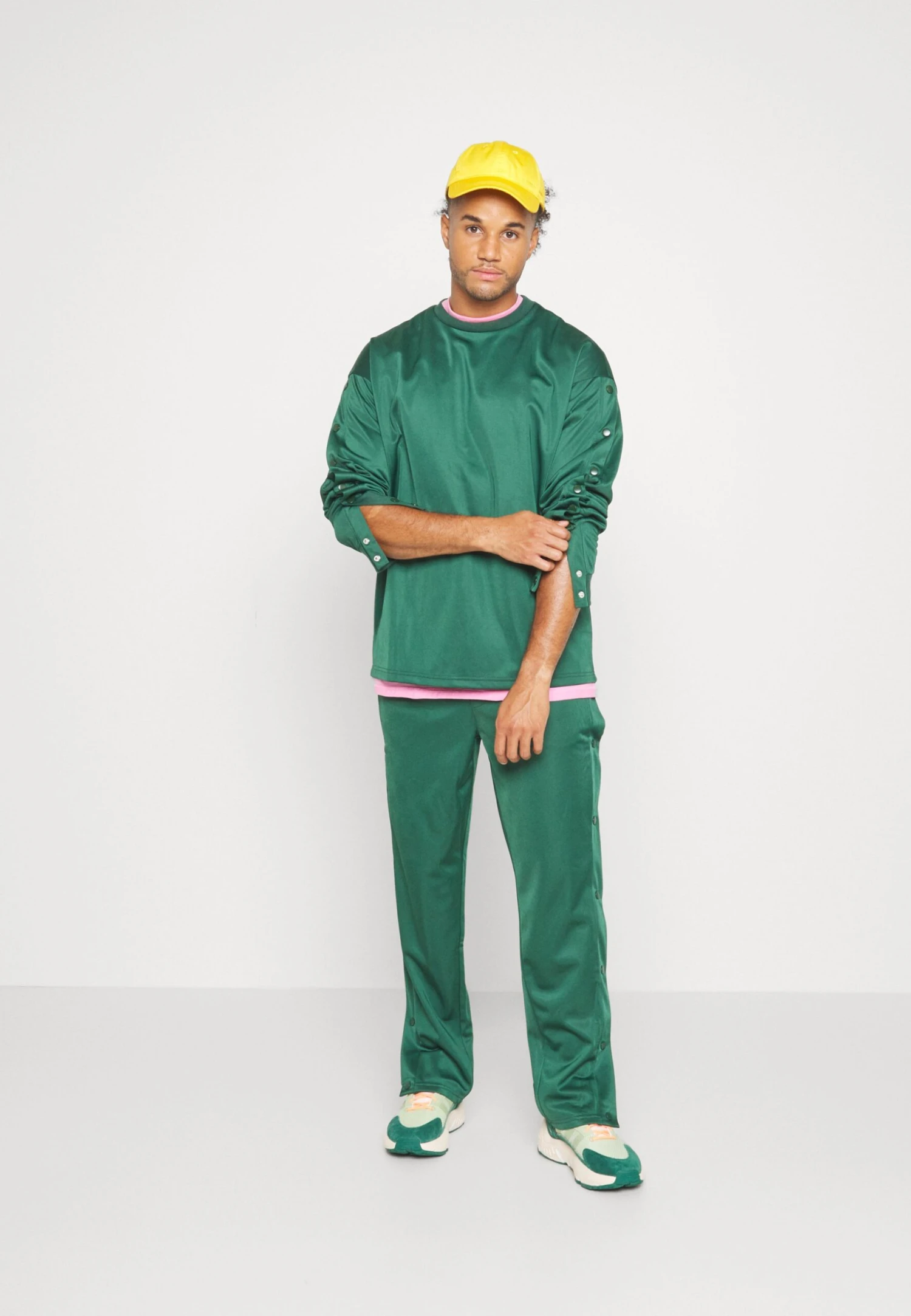 YOURTURN Tracksuit Bottoms - Dark Green 7 YOURTURN Tracksuit Bottoms - Dark Green - Image 5