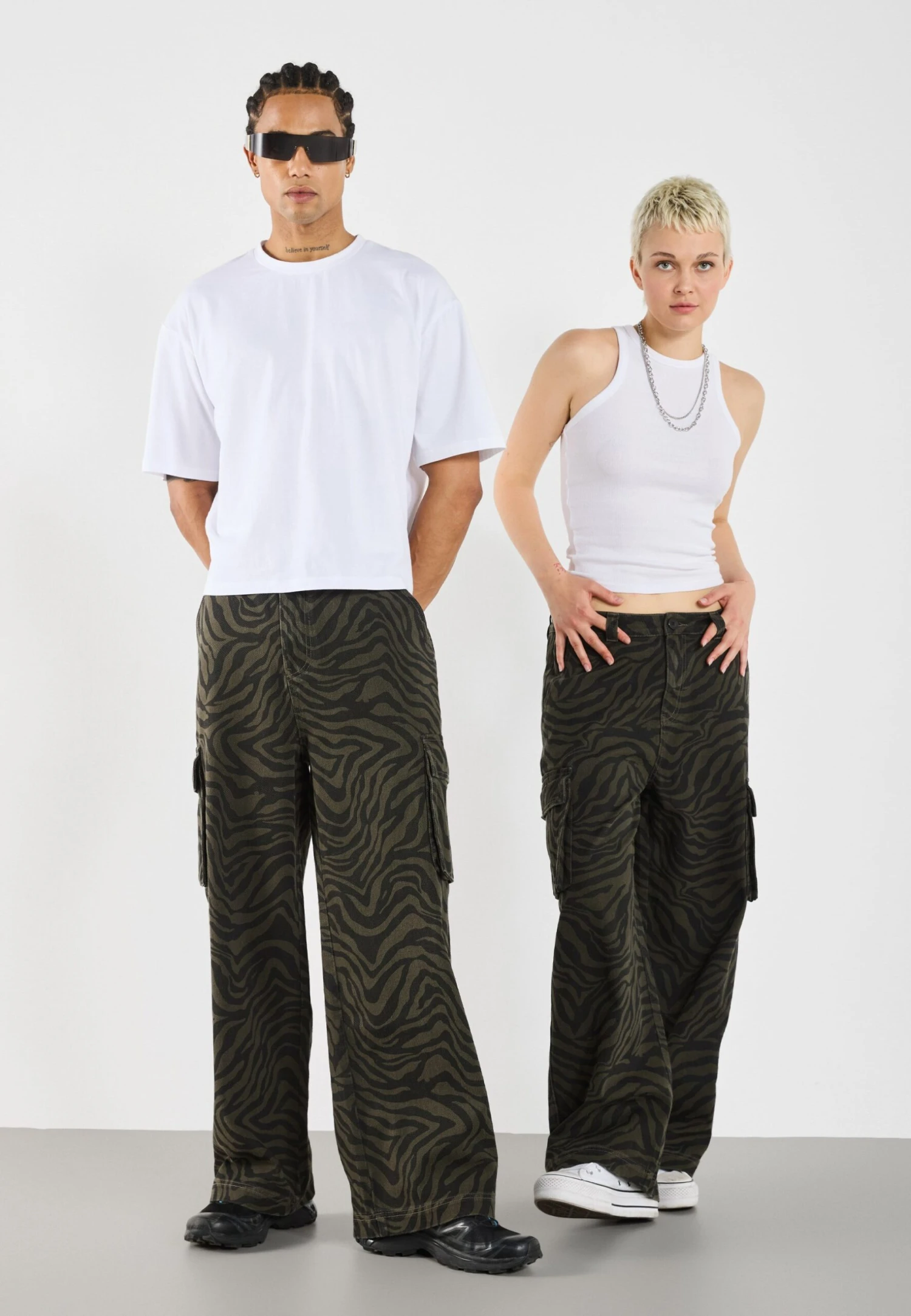 YOURTURN UNISEX - Cargo Trousers - Green 4 YOURTURN UNISEX - Cargo Trousers - Green - Image 2