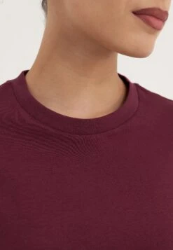 YOURTURN UNISEX 3 PACK BASIC OVERSIZED T-SHIRT - Basic T-shirt - Dark Blue/light Blue/bordeaux 31 YOURTURN UNISEX 3 PACK BASIC OVERSIZED T-SHIRT - Basic T-shirt - Dark Blue/light Blue/bordeaux -Yourturn Shop ffcce31cad7540b8b2ee97391a39b24d